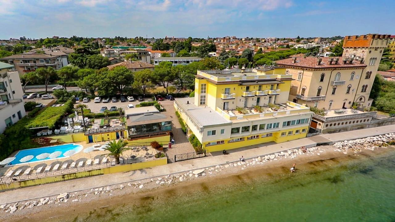 Hotel Estee Desenzano del Garda Buitenkant foto